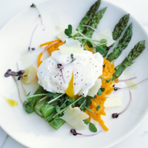poached eggs asparagus salad